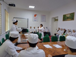 Баргузории семинар-тренинги омӯзишӣ барои хатмкунандагони факултаи фарматсевтӣ