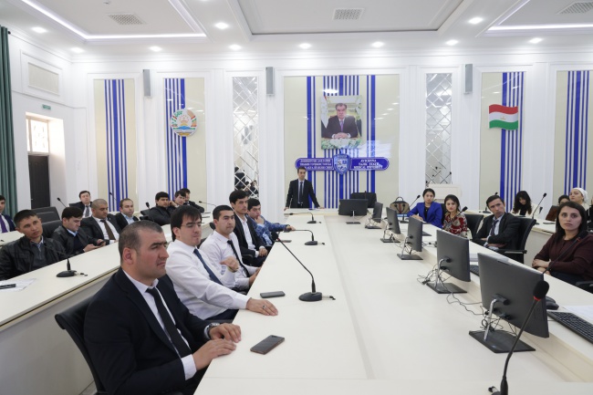  MEETING OF THE SCIENTIFIC PERSONNEL TRAINING DEPARTMENT WITH YOUNG SCIENTISTS