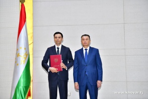 ОЛИМИ ҶАВОН КАБИРЗОДА ҶОВИДОН БО ҶОИЗАИ БА НОМИ ИСМОИЛИ СОМОНӢ ҚАДРДОНӢ ГАРДИД