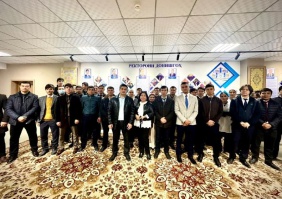 Боздид аз Осорхонаи Донишгоҳ бо мақсади шиносоӣ бо марҳилаҳои таърихии рушди илми тиб ва дастовардҳои миллӣ дар ин соҳа