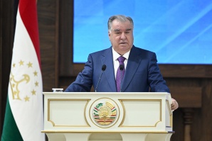 Мактаби сиёсии Пешвои миллат дар заминаи фаъолияти Ҳизби Халқии Демократии Тоҷикистон