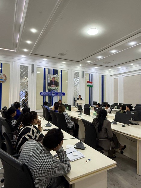 ҶАЛАСАИ ШУРОИ ЗАНОНУ ДУХТАРОНИ ДОНИШГОҲ БАРГУЗОР ГАРДИД