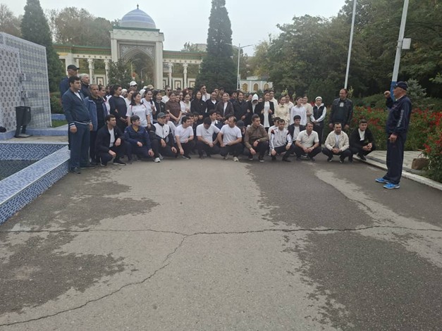 МАШҚҲОИ ПАГОҲИРӮЗИИ ҲАЙАТИ ПРОФЕССОРОНУ ОМУЗГОРОНИ ДОНИШГОҲ ДАР БОҒИ «ИРАМ»