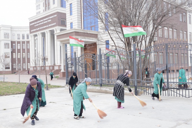 COLLECTIVE CLEAN-UP DAY AT THE AVICENNA TAJIK STATE MEDICAL UNIVERSITY