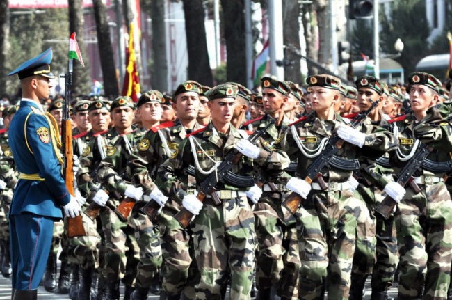 Роль армии Таджикистана в преодолении внутреннего разногласия и укреплении нации