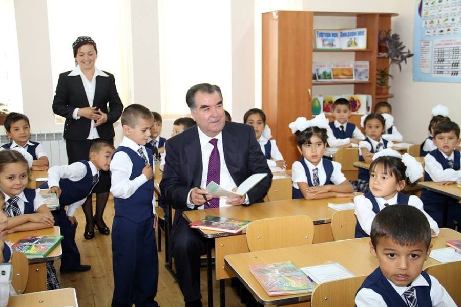 МУАЛЛИМ – РОҲНАМОИ ЗИНДАГӢ