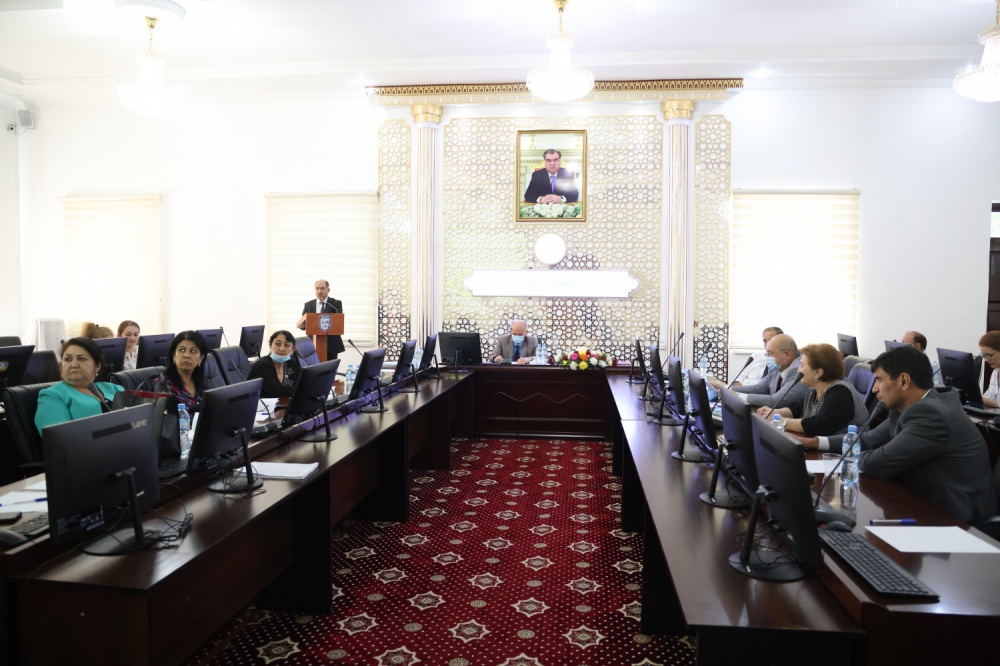 Защита кандидатской диссертации в диссертационном совете Таджикского государственного медицинского университета имени Абуали ибни Сино