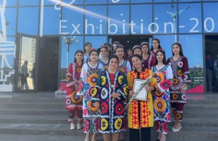 ДОНИШГОҲ БО СИПОСНОМА ҚАДРДОНӢ КАРДА ШУД