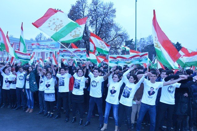 ПОДДЕРЖКА МОЛОДЁЖИ: ВОЗМОЖНОСТИ И ИНИЦИАТИВЫ