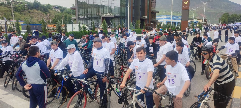 Participation of the employees of SI "Institute of fundamental medicine" of Avicenna Tajik State Medical University in the bicycle marathon and National running dedicated to the "Tajikistan youth day"