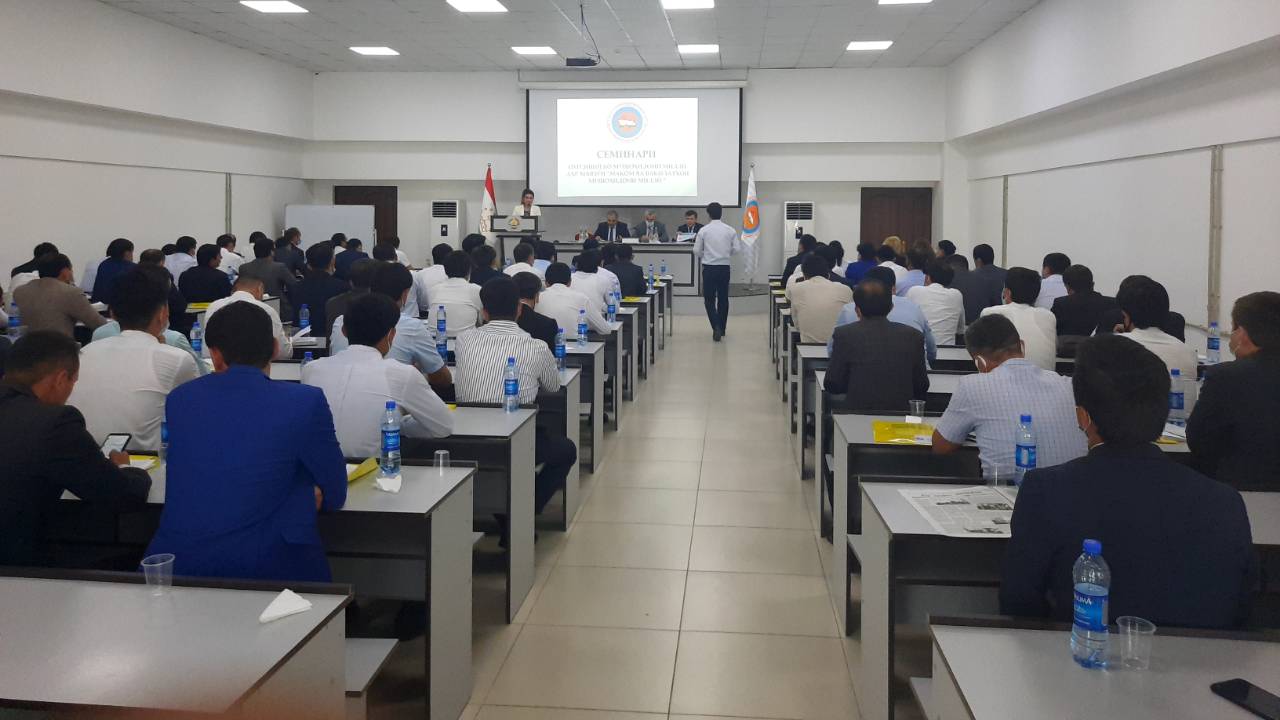 Семинари омузишӣ бо мушоҳидони миллӣ