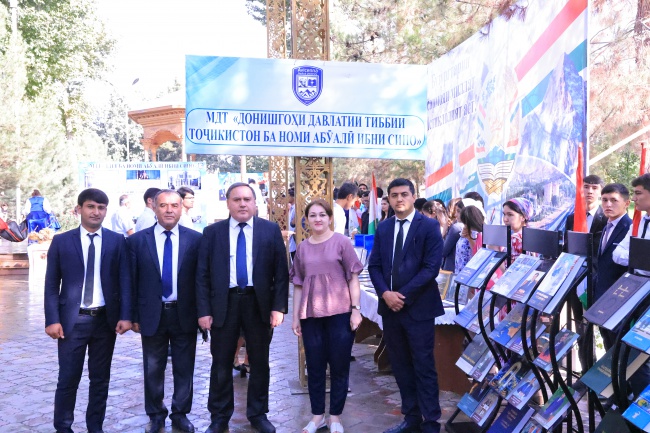 TEACHERS AND STUDENTS’ PARTICIPATION OF  AVICENNA TAJIK STATE MEDICAL UNIVERSITY IN THE EVENT TO THE  STATE INDEPENDENCE DAY IN SADRIDDIN AYNI GARDEN