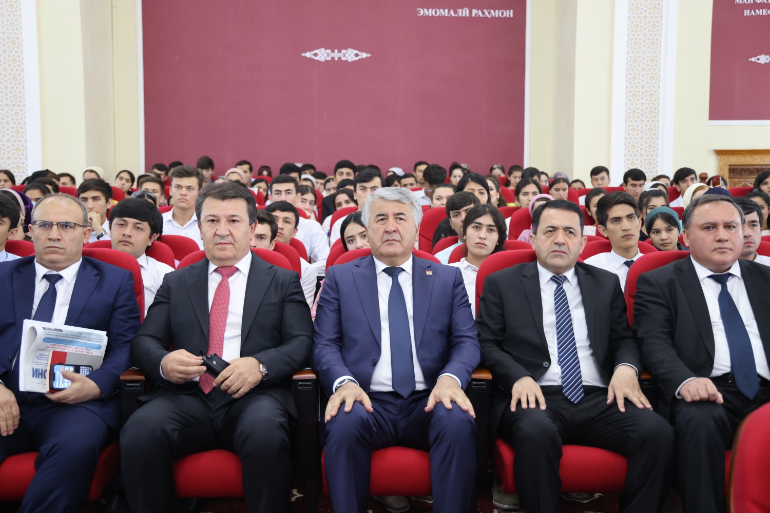 Душанбе абуали сино. ТГМУ Таджикистан. Таджикский медицинский университет имени Абуали ибни Сино. Выпускники Таджикистана.