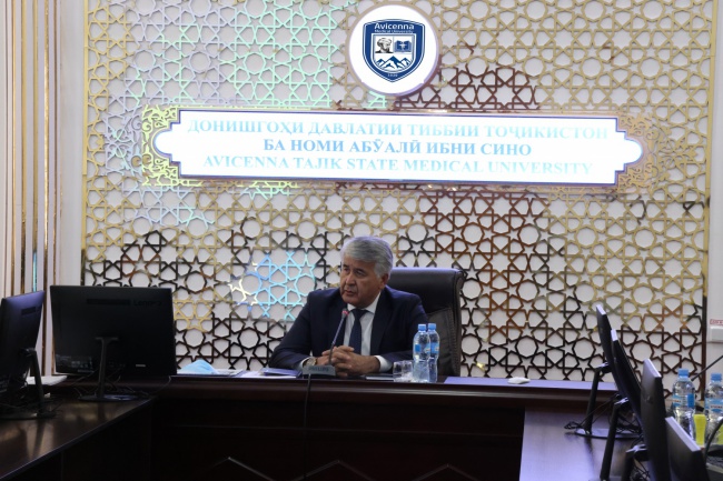 Первое заседание Ректората Таджикского государственного медицинского университета имени Абуали ибн Сино в новом 2021-2022 учебном году
