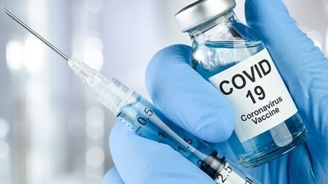 В России пройдут испытания новой вакцины от коронавируса 