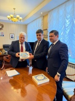 ТАҲКИМИ РОБИТАҲОИ ИЛМӢ: ВОХӮРӢ ДАР СОҲАИ ТИББИ БУНЁДӢ