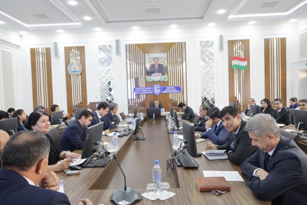 A REGULAR SESSION OF THE UNIVERSITY ADMINISTRATION WAS HELD