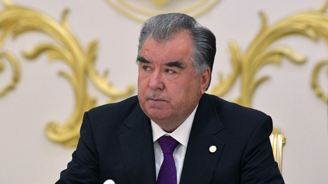 THE LEADER OF THE NATION'S CONTRIBUTION TO STRENGTHENING THE IDENTITY OF TAJIKS