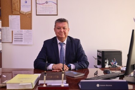 САҲИФАИ ОЛИМОНИ ТИББИ ТОҶИК: ҲУСЕЙНЗОДА ЗАФАР ҲАБИБУЛЛО